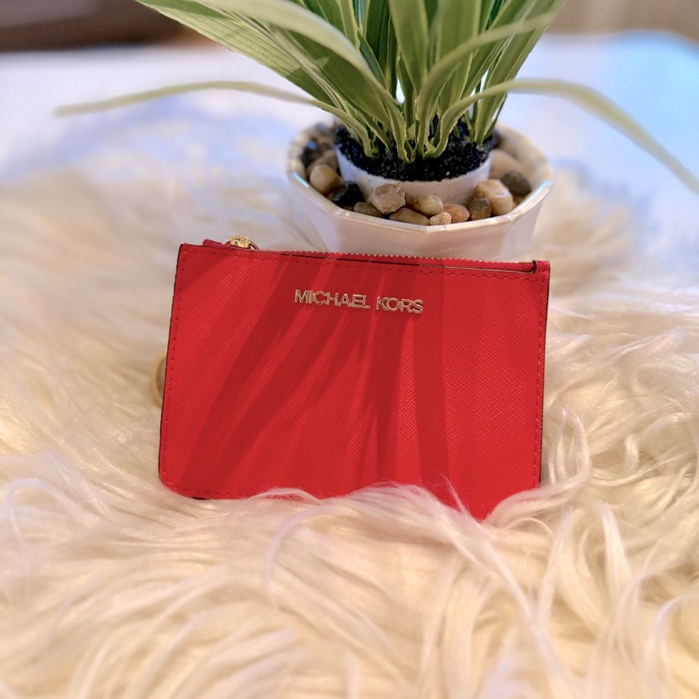 NEW Michael Kors Wallet.